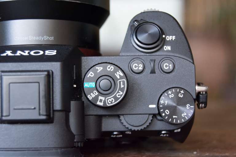 Power button, Shooting mode, EV dial, aperture ring - Sony A7R III (Philippines)