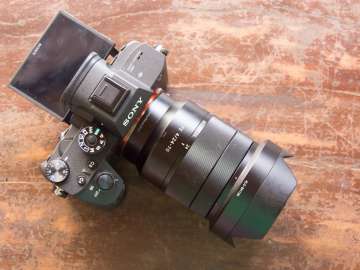 Top view shoing tilted LCD screen - Sony A7R III (Philippines)