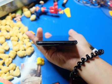 USB Type-C port - Samsung Galaxy M20 Philippines (3)