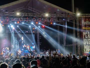 Yael Yuzon Sponge Cola - Rakrakan 2019