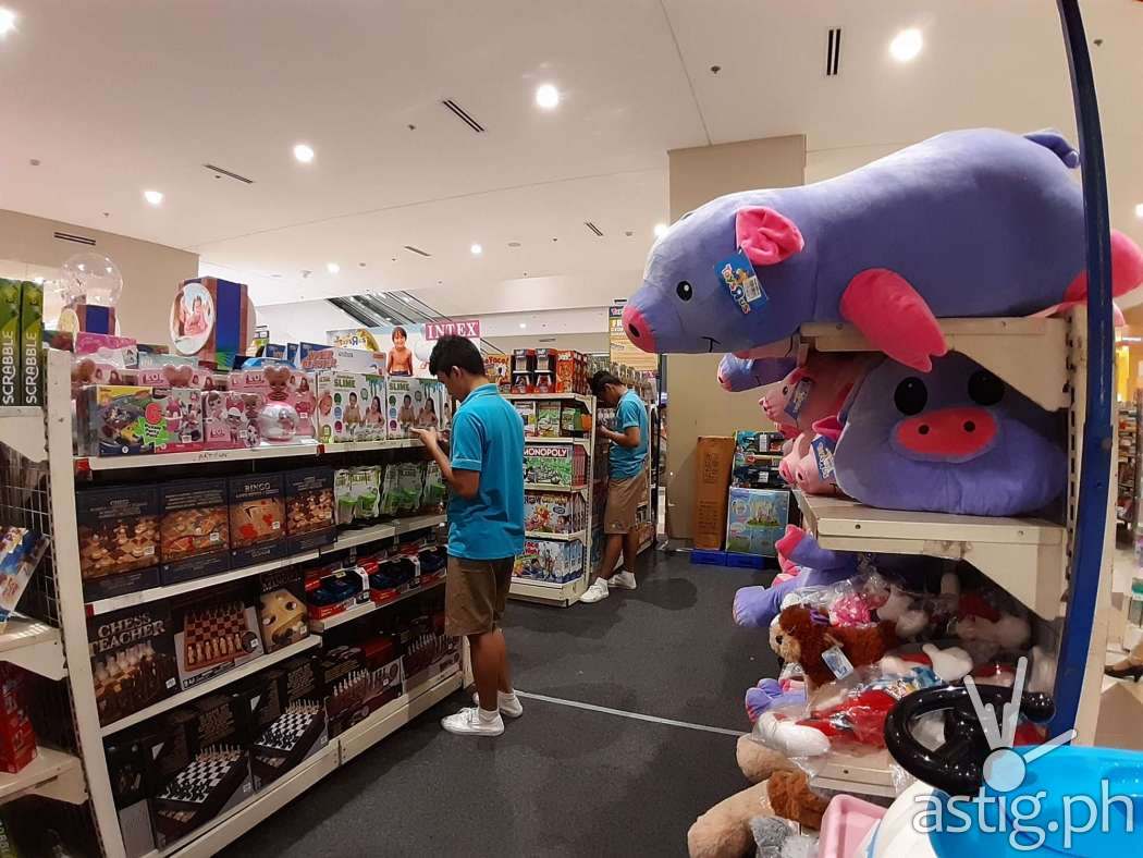 Indoor sample photo (ultra-wide) - Samsung Galaxy M20