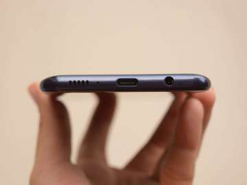 speaker, USB type-C port, 3.5mm audio jack - Samsung Galaxy A20 (Philippines)