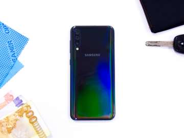 Back flatlay - Samsung Galaxy A50 (Philippines)