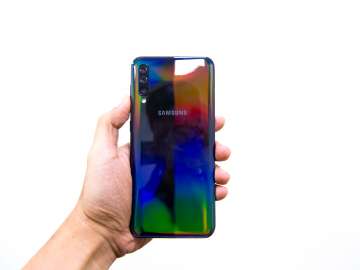 Back handheld - Samsung Galaxy A50 (Philippines)