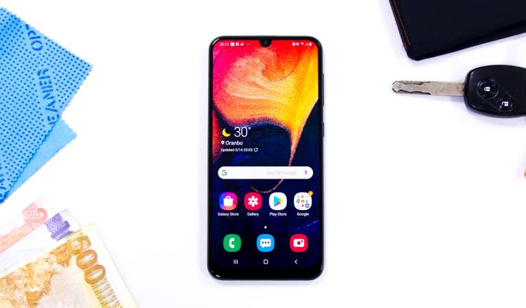 Samsung Galaxy A50: Bang-for-the-buck! [review]