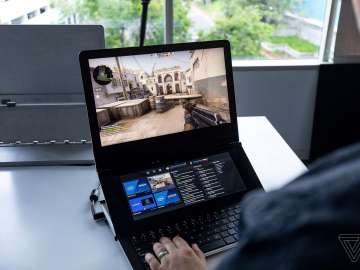 Intel Honeycomb Glacier concept dual screen laptop (via TheVerge)