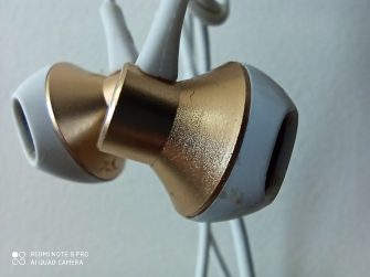 Macro earphones - Redmi Note 8 Pro (sample photo)