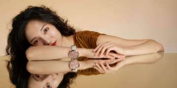 vivomove Luxe Light Sand Leather with 18K Rose Gold Hardware