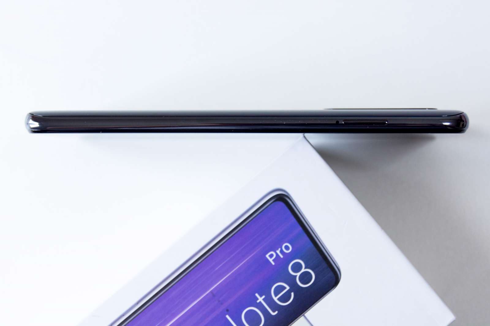 Left edge - Redmi Note 8 Pro (Philippines)