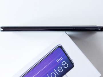 Left edge - Redmi Note 8 Pro (Philippines)