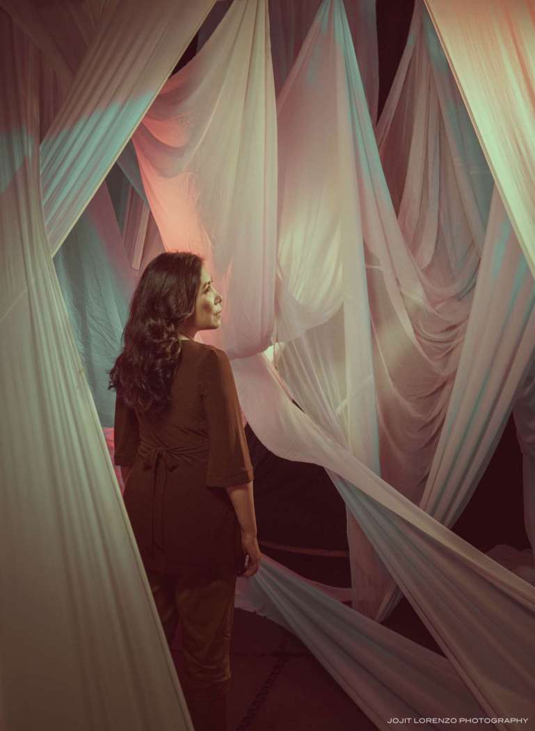 Roselyn Perez as Dr. Gemma Almonte