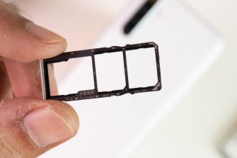 Dedicated dual nano-SIM and microSD slots - realme 6i (Philippines)