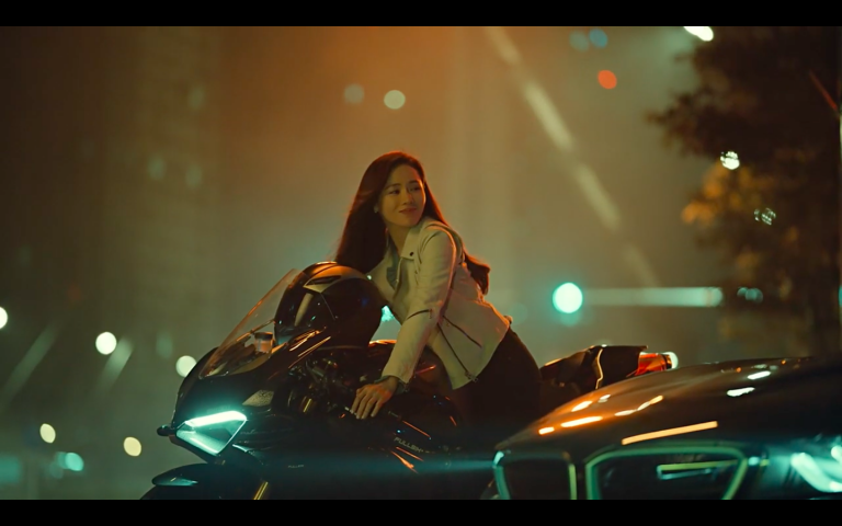 Son Ye Jin - Smart Signature TVC