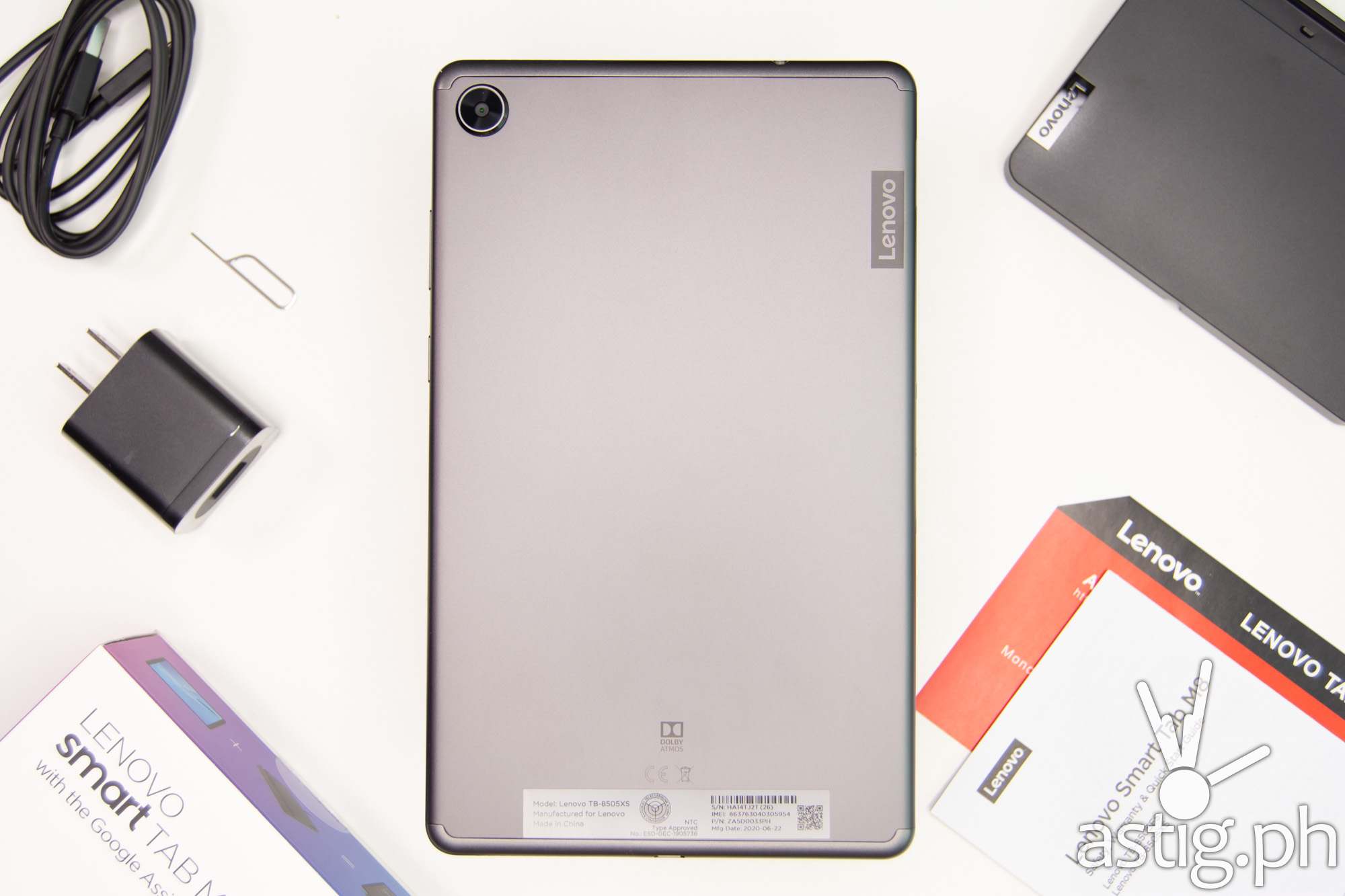 Back unboxed standing - Lenovo Smart Tab M8 (Philippines)