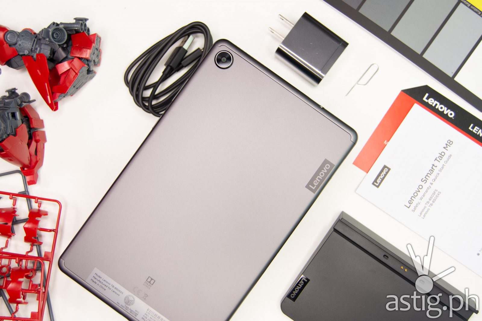 Flatlay back - Lenovo Smart Tab M8 (Philippines)