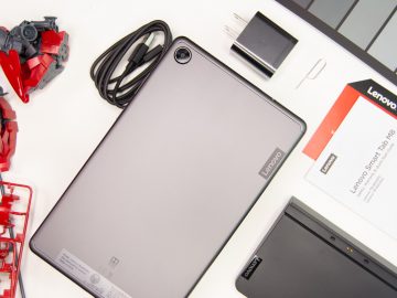 Flatlay back - Lenovo Smart Tab M8 (Philippines)