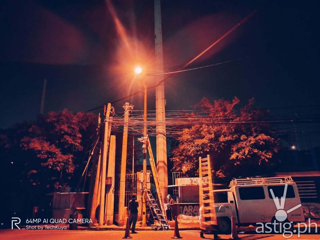 Night mode Meralco Flamingo - realme 7 sample photo