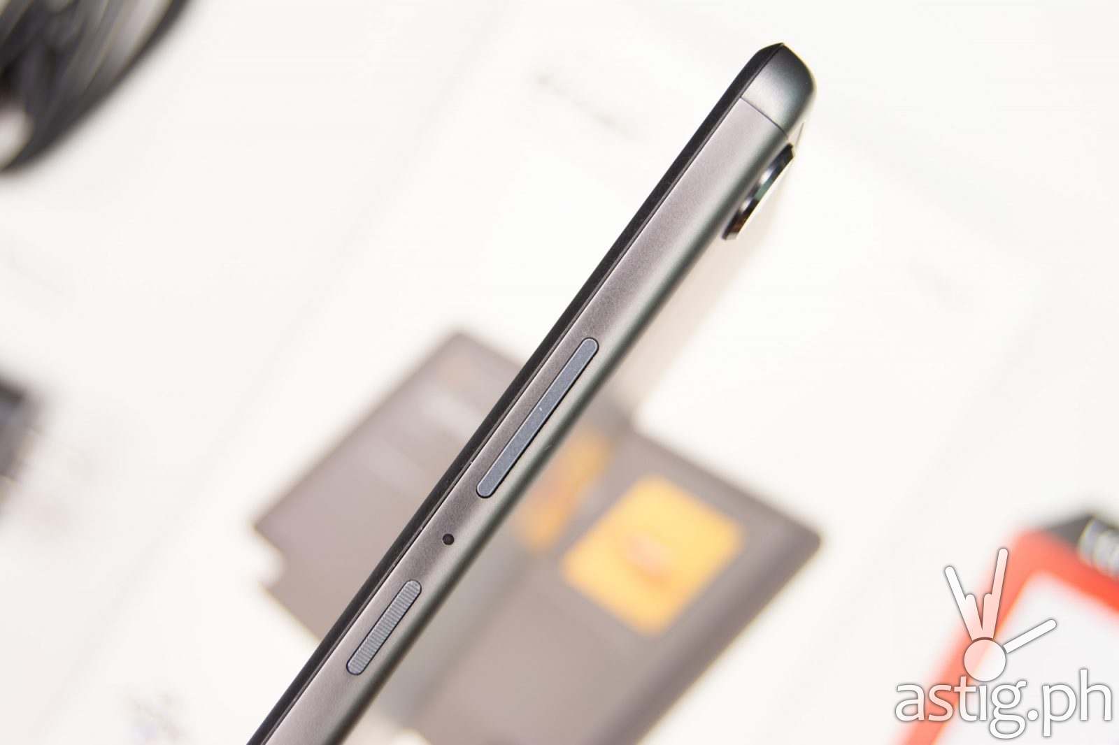 Side power button, volume rocker - Lenovo Smart Tab M8 (Philippines)