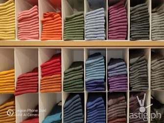UNIQLO colors sample photo - Legion Phone Duel (Philippines)