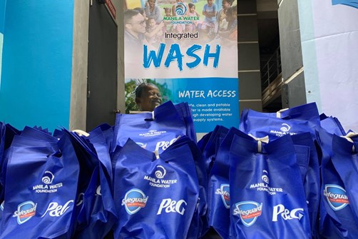 Hygiene kits containing Safeguard products were distributed during the inauguration of the handwashing facilities.