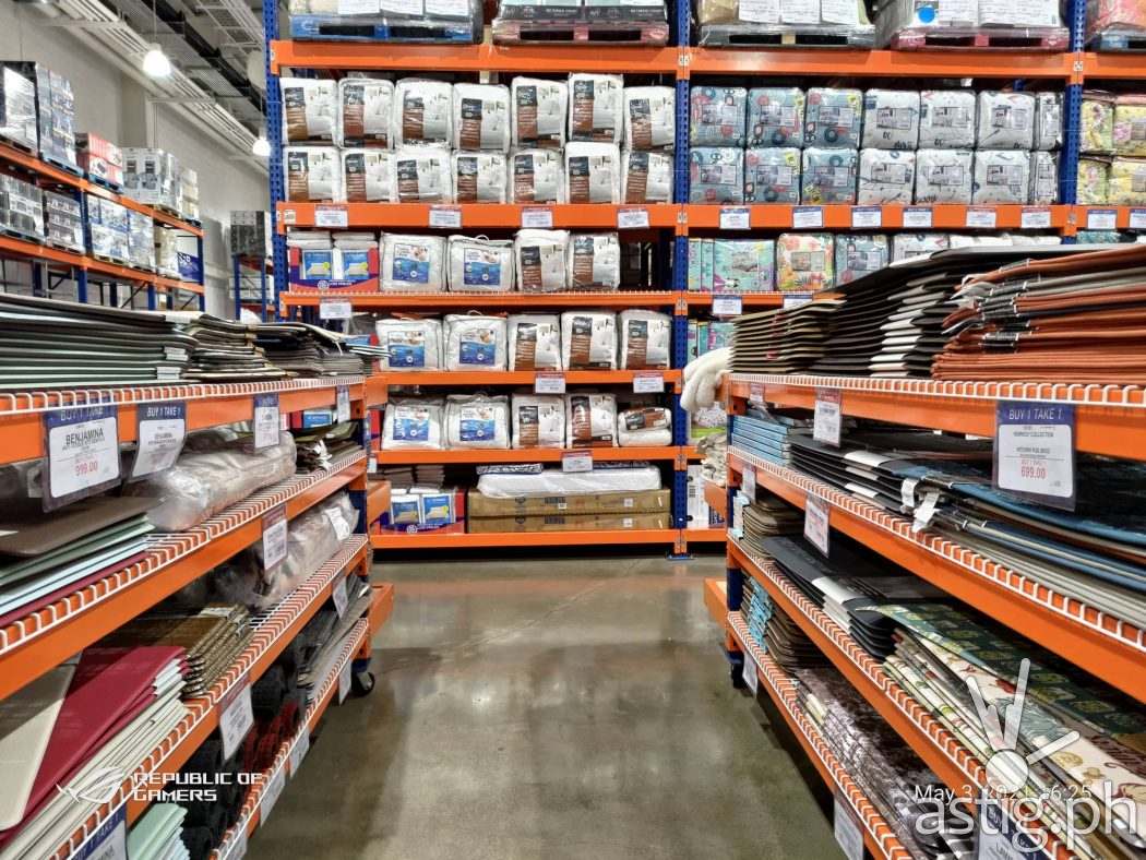 Indoors - ROG Phone 5 sample photo