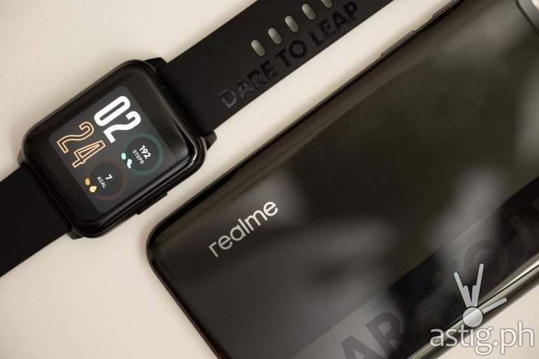 Dare to leap slogan on realme Watlch 2 and realme 8 - realme Watch 2 (Philippines)