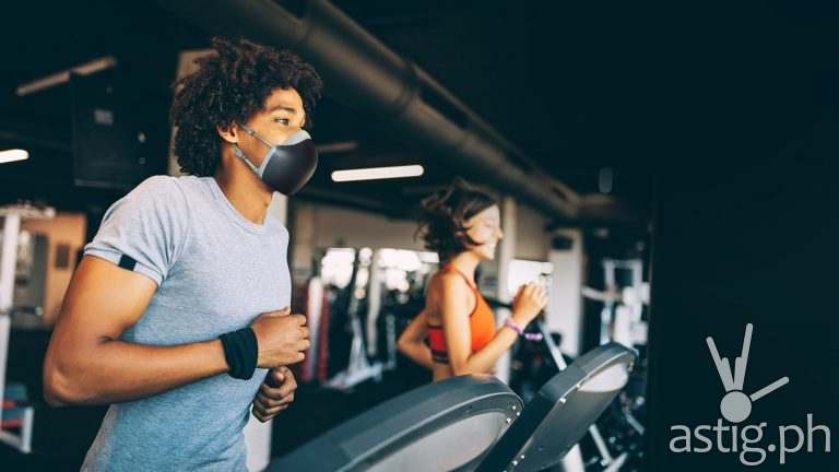 LG PuriCare™ Wearable Air Purifier with VoiceON™