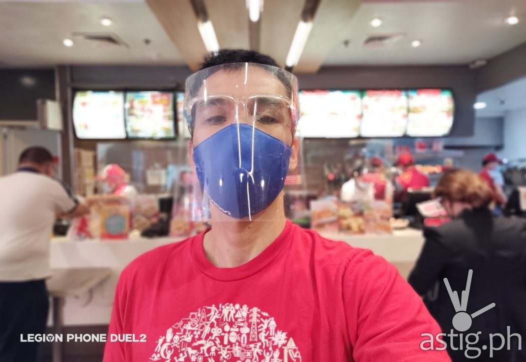 Indoor selfie - Lenovo Legion Duel 2 sample photo