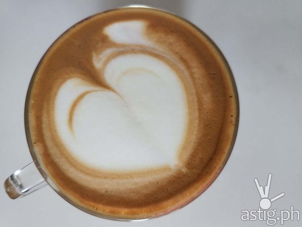 Latte art wide - SAMSUNG Galaxy Z Fold3 sample photo
