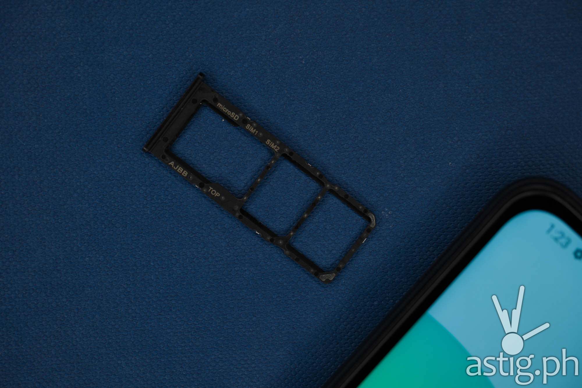 Dedicated SIM and expansion slots - SAMSUNG Galaxy A02 (Philippines)