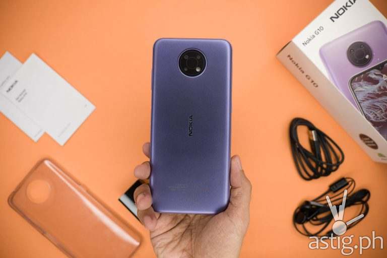 Back handheld - Nokia G10