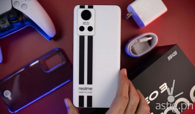 realme GT NEO 3 review: The long-life speedster! [video]